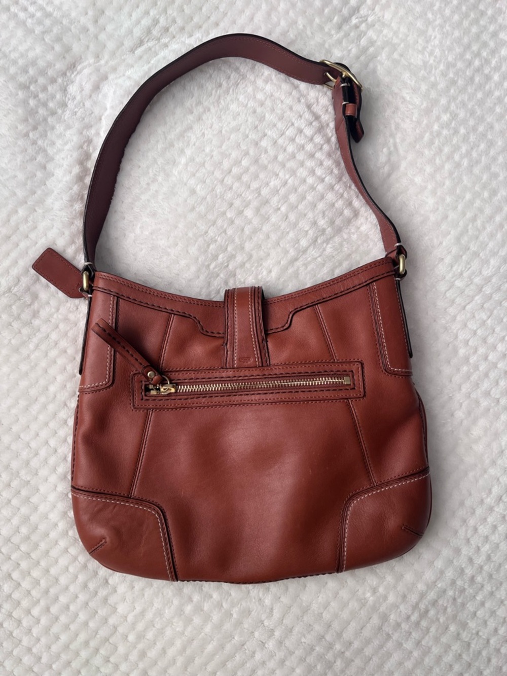 Coach Hampton Hobo Purse - Picture 4 of 5